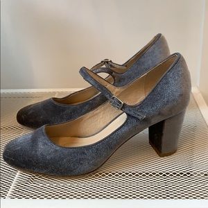 Gray Velvet Pumps
